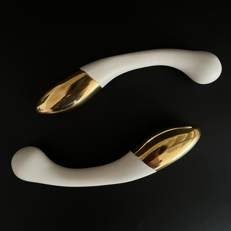 Gold Digger, porcelanowy masażer intymny zdobiony złotem